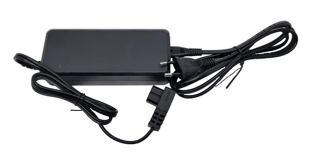 Makita WL00000313 hálózati adapter termék fő termékképe