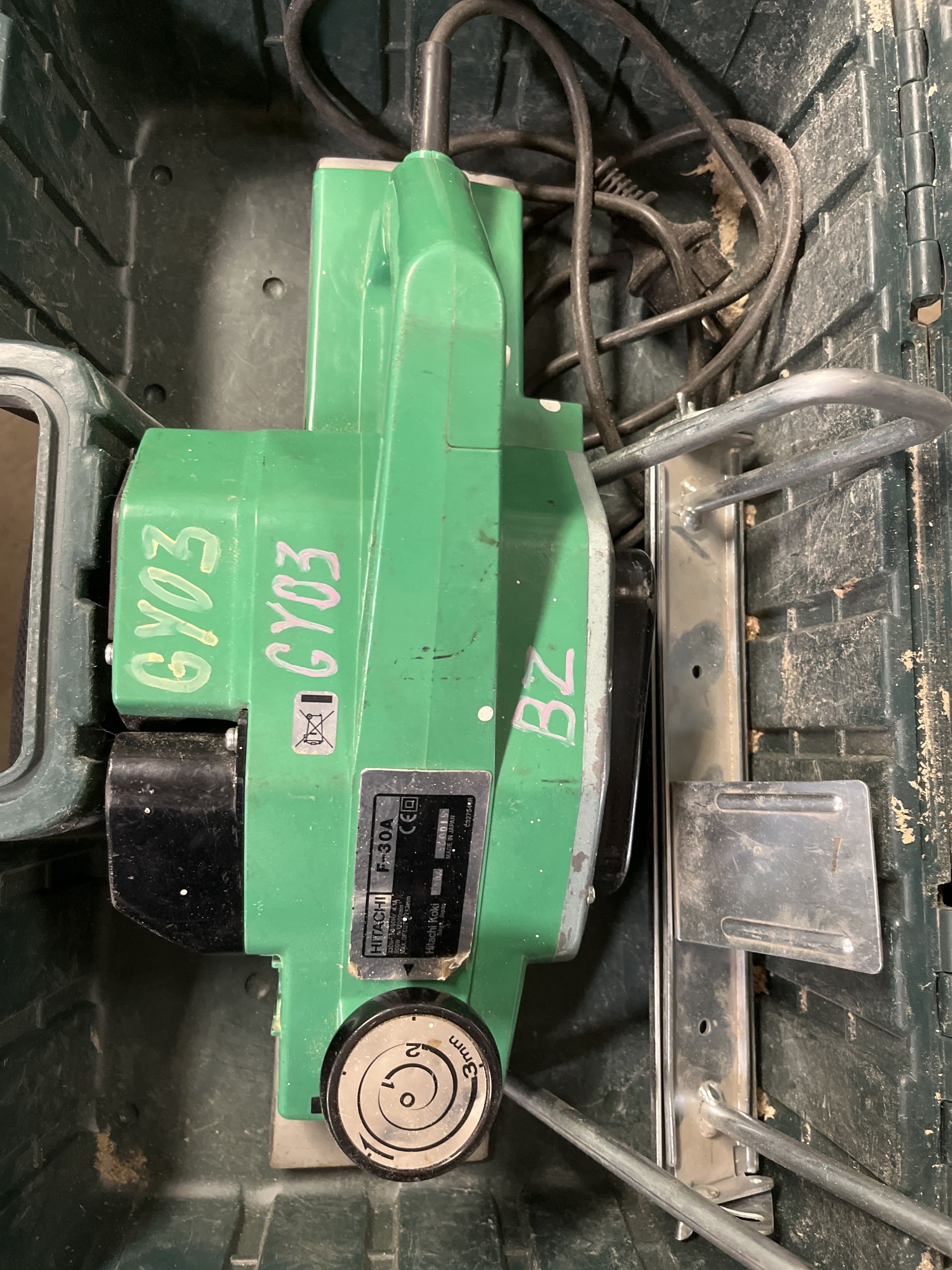 Hitachi Kézi gyalu - 1044BER termék fő termékképe