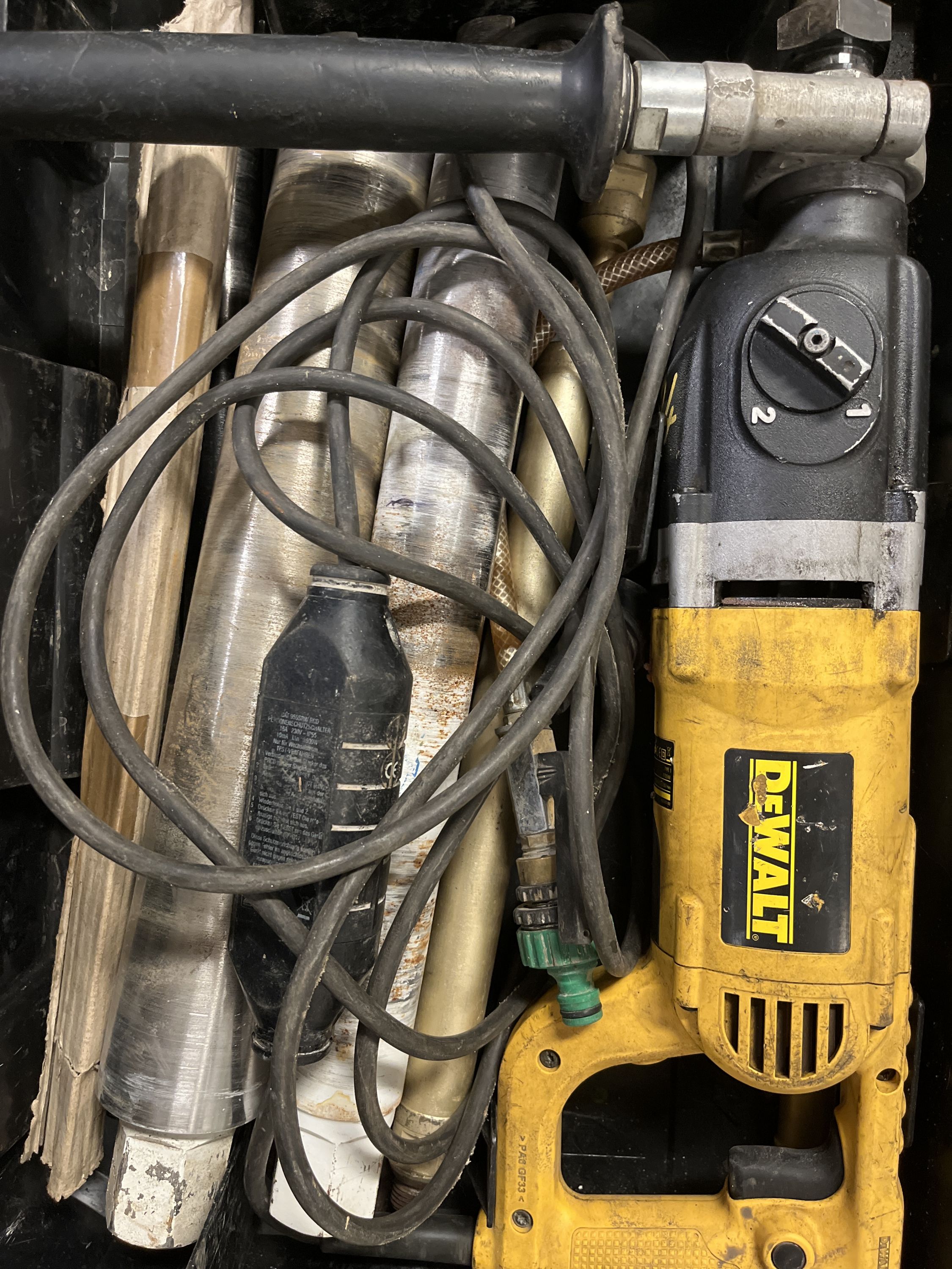 Dewalt Magfúró- 1048BER termék fő termékképe