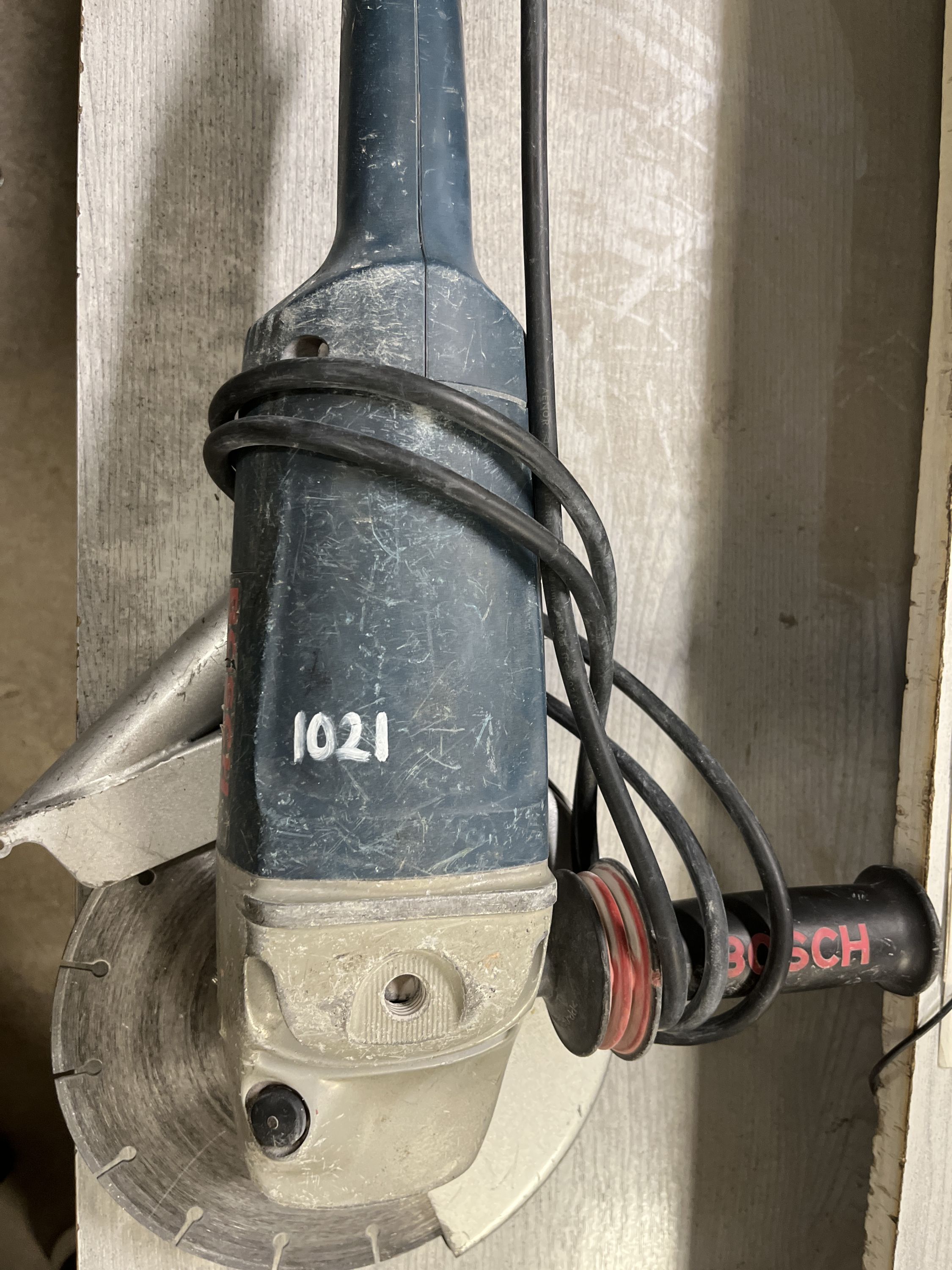 Bosch GWS21-180 H Sarokcsiszoló - 1021BER termék fő termékképe