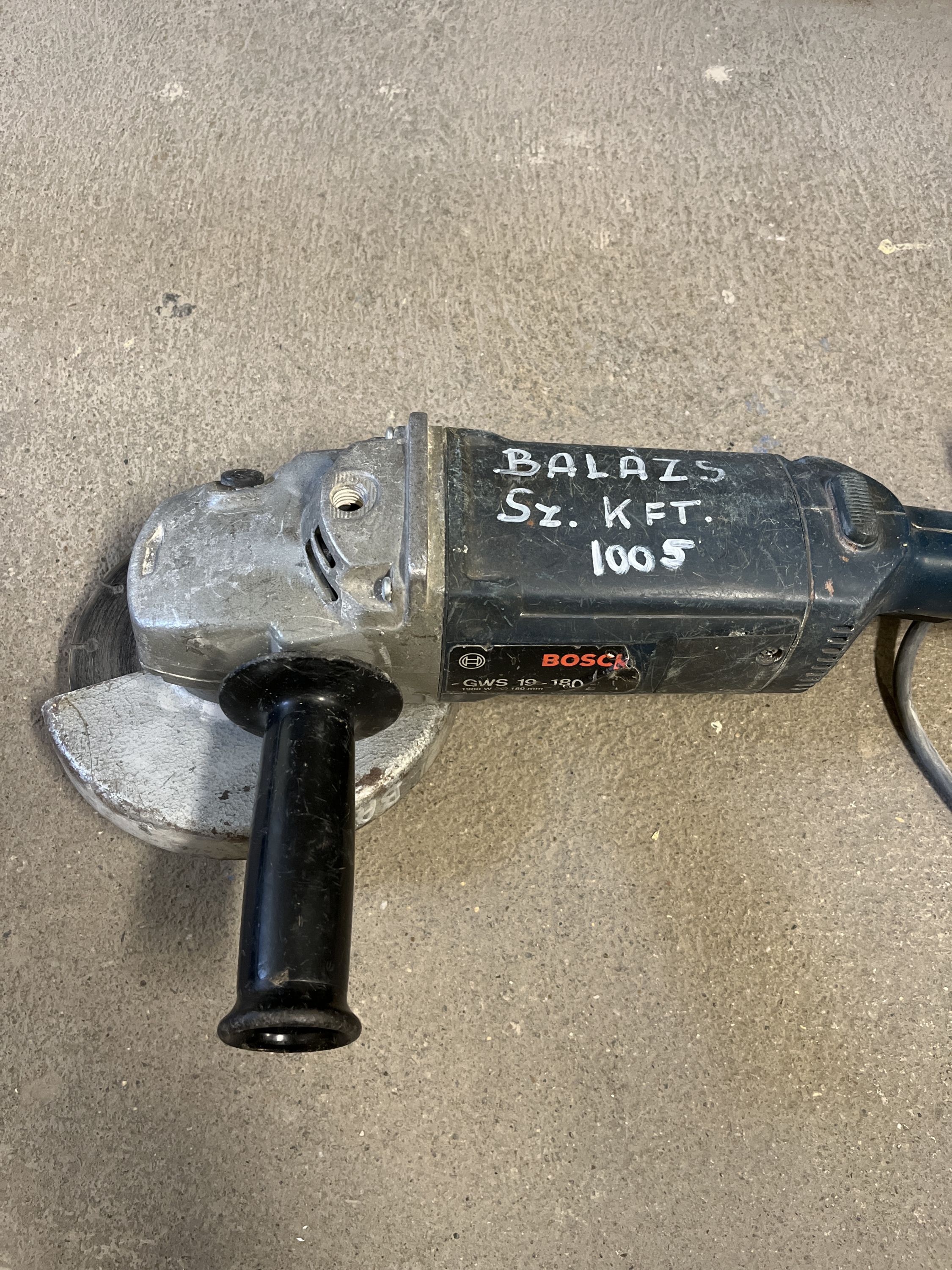 Bosch GWS19 180mm Sarokcsiszoló - 1005BER termék fő termékképe